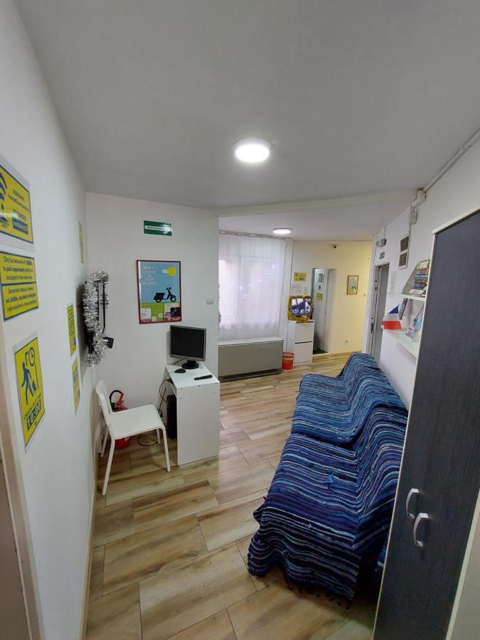 Hostel Inn Downtown Белград Екстериор снимка