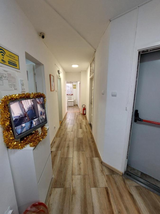 Hostel Inn Downtown Белград Екстериор снимка