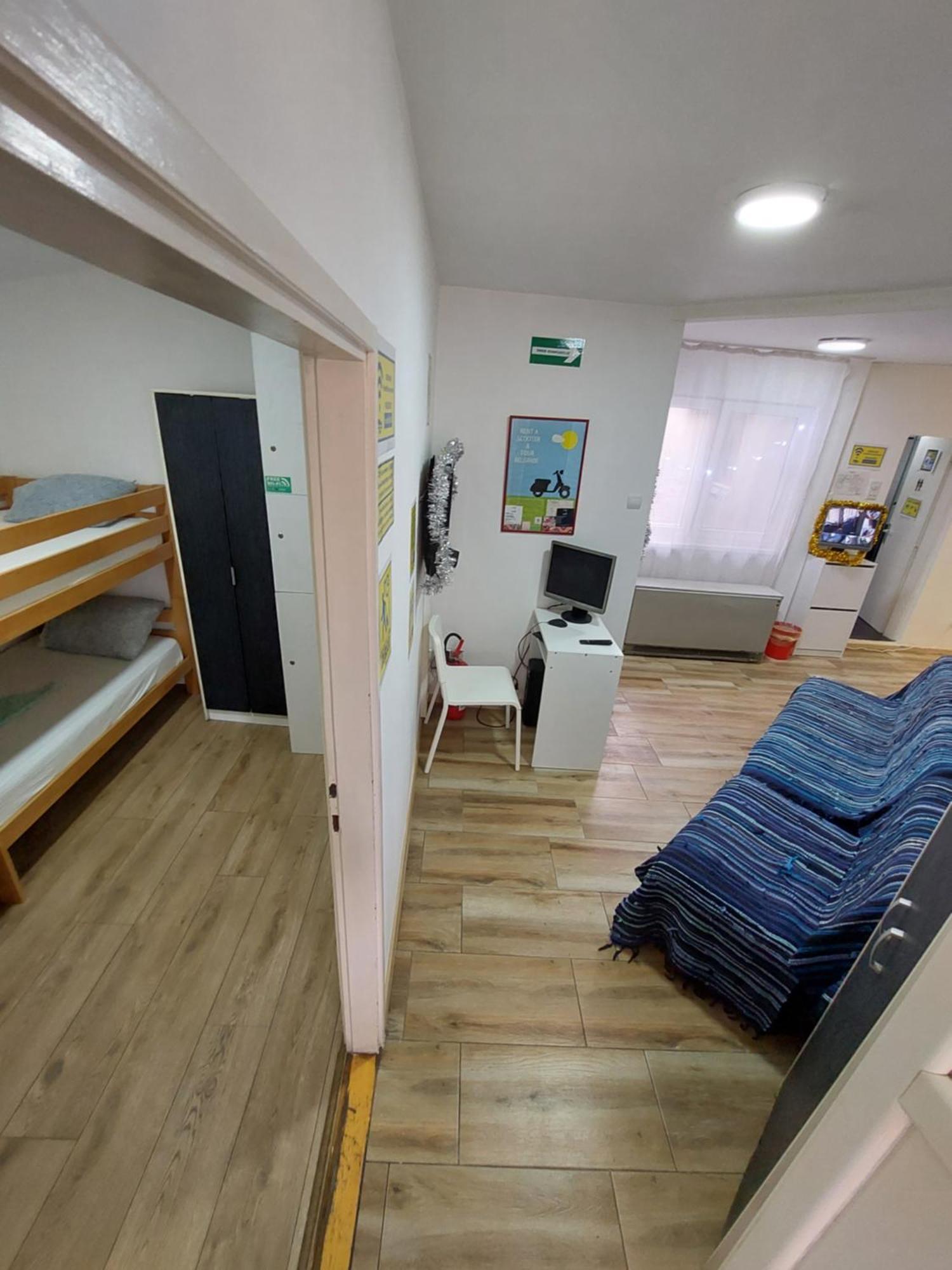 Hostel Inn Downtown Белград Екстериор снимка